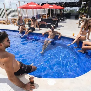 Отель Nomads Party