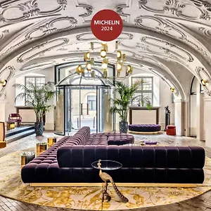 H15 Luxury Palace - Destigo Polen