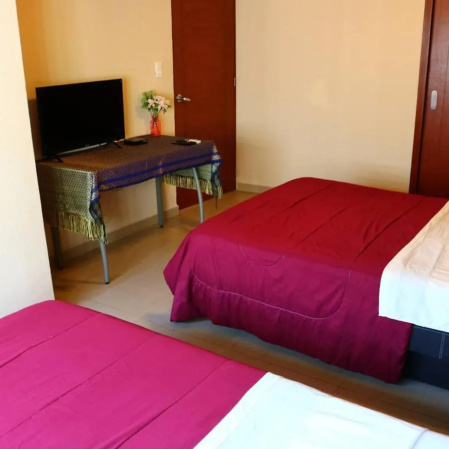 Bed And Breakfast Pecari Cancún 3*,